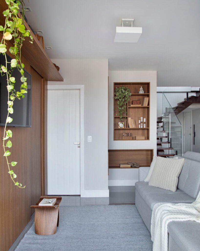 Cobertura Duplex contemporânea por AMMI estudio de arquitetura e design